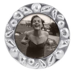 Mariposa Round Shell Frame